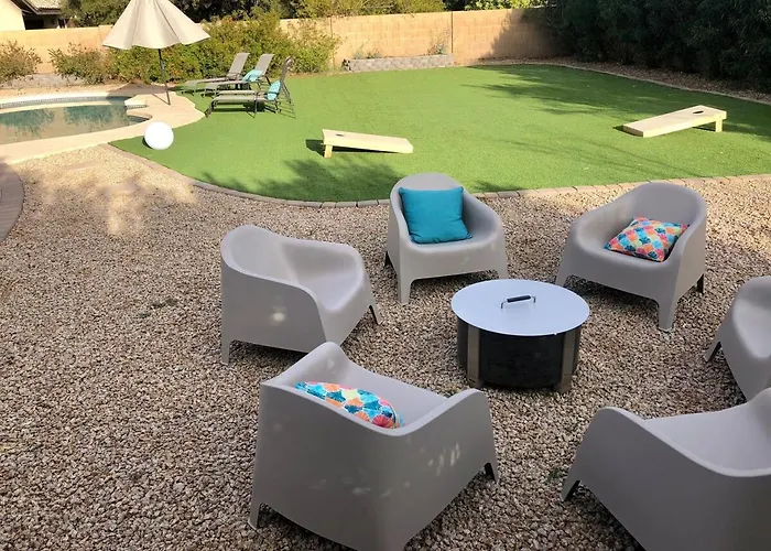 Pool Paradise Loc! Holiday home